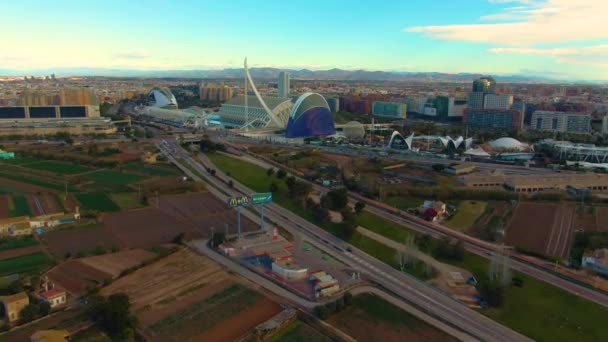 Limana Yakın Güneşli Bir Sabahta Valencia Şehrinin Hava Manzarası — Stok video