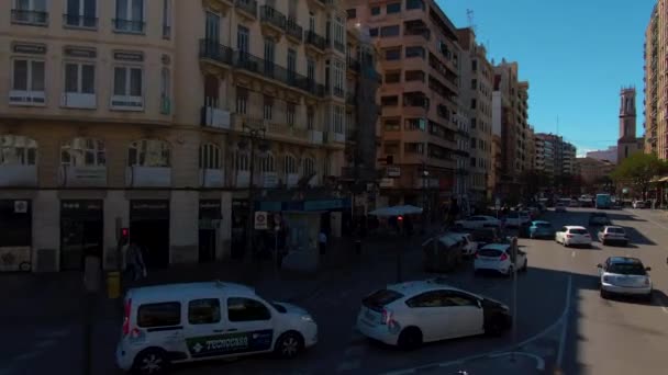 Flyger Genom Gatorna Valencia Spanien Toppen Öppen Dubbeldäckare Buss — Stockvideo