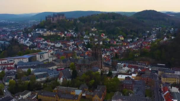 Αεροφωτογραφία Του City Marburg Στην Έσση Της Γερμανίας Στις Αρχές — Αρχείο Βίντεο