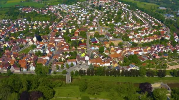 Luftaufnahme Des Funkturms Und Der Stadt Mühlacker Deutschland Einem Sonnigen — Stockvideo