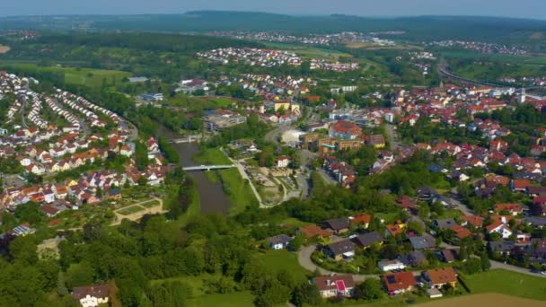 Widok Lotu Ptaka Wieżę Radiową Miasto Muehlacker Niemcy Słoneczny Dzień — Wideo stockowe