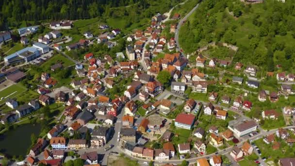 Widok Lotu Ptaka Miasto Bad Liebenzell Niemczech Słoneczny Dzień Wiosny — Wideo stockowe