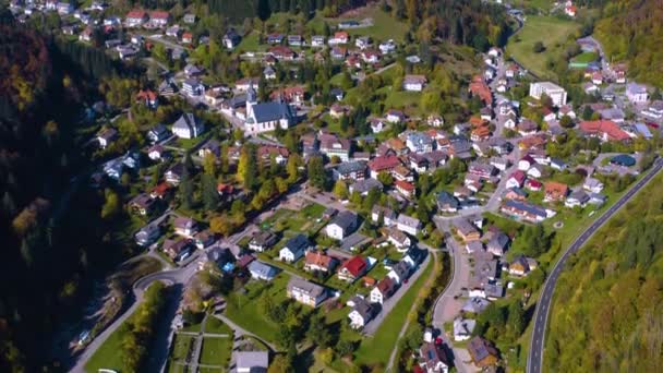 Vue Aérienne Ville Todtmoos Allemagne Par Une Journée Ensoleillée Automne — Video