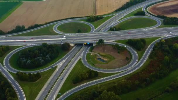 Повітряний Вид Шосе Перетинає Хаузен Німеччині Літом Сонячний День — стокове відео