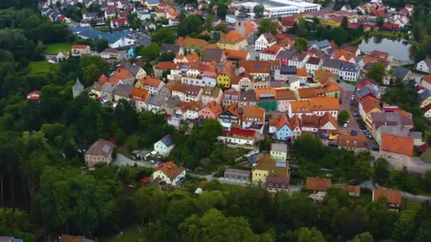 Flygfoto Över Staden Creuen Tyskland Bayern Molnig Dag Sommaren — Stockvideo