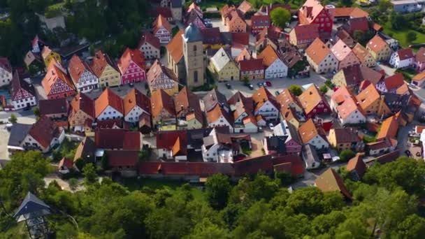 Vista Aérea Del Pueblo Betzenstein Alemania Día Soleado Verano — Vídeo de stock