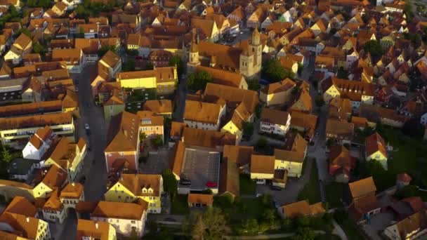 Widok Lotu Ptaka Miasto Feuchtwangen Niemczech Bawaria Słoneczne Późne Popołudnie — Wideo stockowe