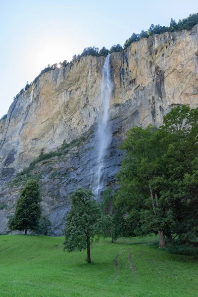 Καταρράκτης Staubbach Στο Lauterbrunnen Ελβετία — Φωτογραφία Αρχείου