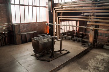 Essen, Almanya 'da eski bir kömür madeninde mayın arabası.