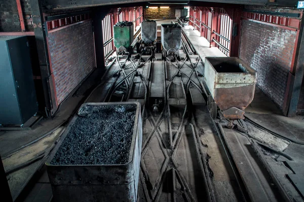 Καρότσια Ορυχείων Πρώην Ανθρακωρυχείο Στο Έσσεν Της Γερμανίας — Φωτογραφία Αρχείου