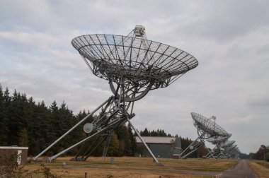Westerbork, Hollanda yakınlarındaki radyo teleskopları..