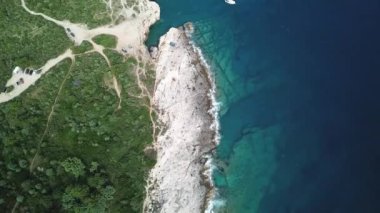 Hırvatistan, Adriyatik Deniz Kıyısı, Kuşların Gözü Kıyı ve Açık Deniz Görünümü