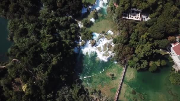 Αεροφωτογραφία του Εθνικού Πάρκου Krka, Κροατία, Τοπίο και Καταρράκτες — Αρχείο Βίντεο