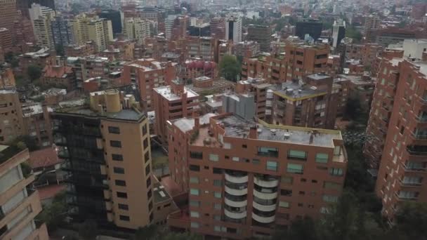 Widok z lotu ptaka Residential Downtown District w Bogocie, Kolumbia. Panorama miasta — Wideo stockowe