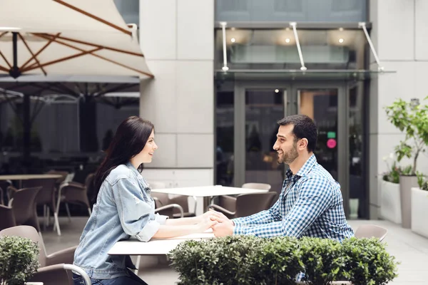 Pareja Enamorada Sentada Cafetería Concepto Felicidad Historia Amor — Foto de Stock