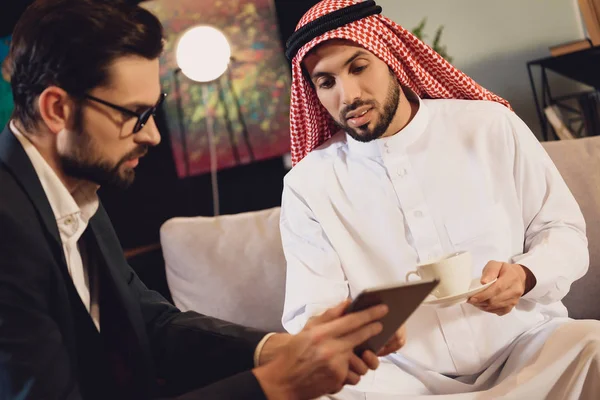 Arabic Man Psychotherapist Reception Depression Concept Psychotherapist Visit Therapist — Stock Photo, Image