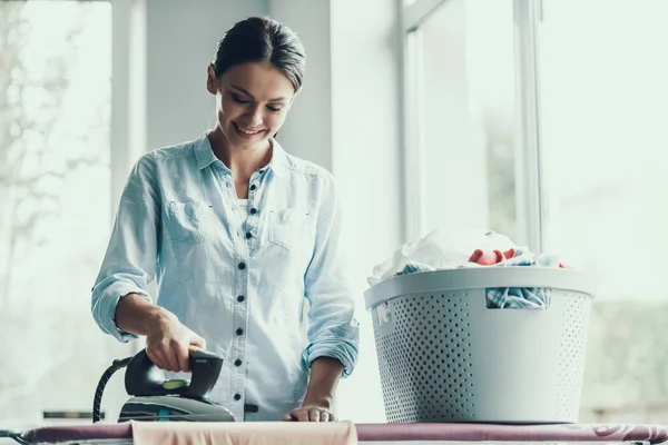 Young Smiling Woman Ironing Clothes Laundry Happy Beautiful Girl Menikmati — Stok Foto