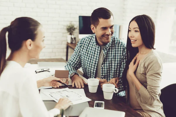 Young Man Woman Smiling Realtor Office Blueprint Wooden Desk Real — Stock Photo, Image