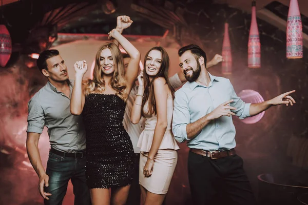 Dans Klubben Unga Människor Party Maker Födelsedag Karaoke Club Firandet — Stockfoto