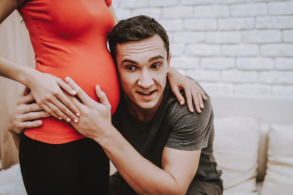 Pressed Ear Belly Happy Together Relaxation Sweet Happiness Husband Pregnant — Stock Photo, Image