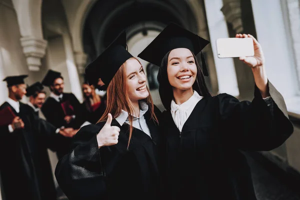 Selfie Conhecimento Felicidade Raparigas Inteligência Diploma Universidade Licenciatura Feliz Bom — Fotografia de Stock