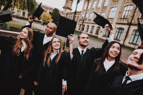 Caps Graduate Good Mood Best Friends Finish Studies Group Young — Stock Photo, Image