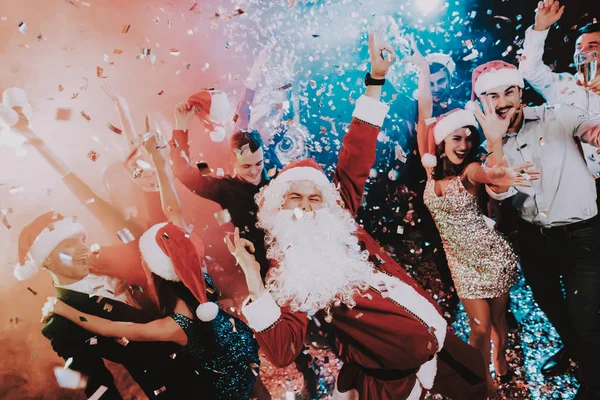 Uomo Costume Babbo Natale Alla Festa Capodanno Felice Anno Nuovo — Foto Stock