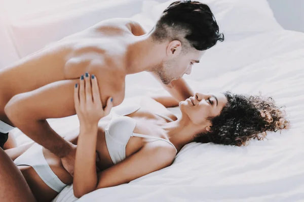 Young Beautiful Couple Underwear Lying Bed Handsome Man Attractive Woman — Stock Photo, Image