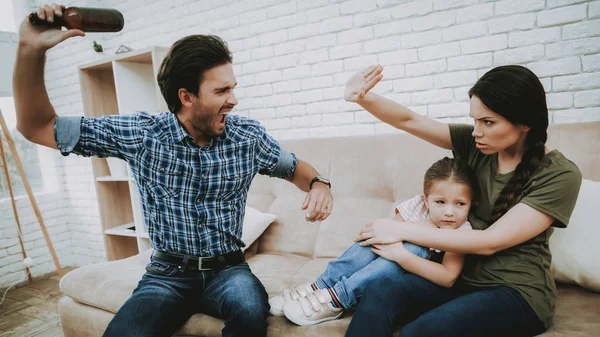 Family Problems Parents Scandal Scared Child Angry Father Man Screams — Stock Photo, Image