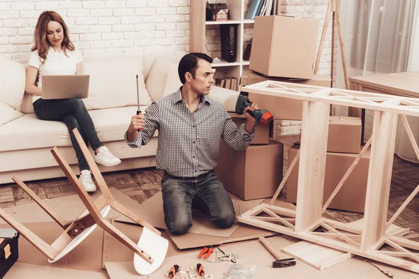 Assemble Furniture Man Repairing Chair Man Collects Chair Furniture Assembler — Stock Photo, Image