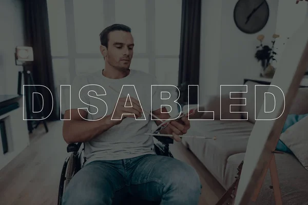 Homem Deficiente Numa Cadeira Rodas Man Senta Frente Janela Homem — Fotografia de Stock
