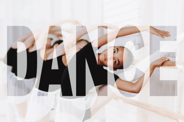 Stretching ve bükme bale Bar yakınındaki çocuklar. Sevimli küçük kız sınıfında prova. Dans Okulu alýþtýrmalarda. Küçük profesyonel dansçılar. Bale sınıfta çalışkan çocuk konsantre.