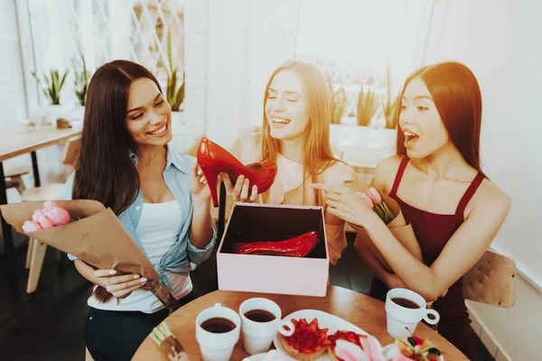 Familia Feliz Día Marzo Moda Estas Fiestas Sonríe Feliz Cuando —  Fotos de Stock