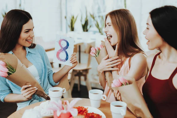 Hermosas Chicas Vestido Celebran Día Feliz Frescura Mujer Feliz Día — Foto de Stock