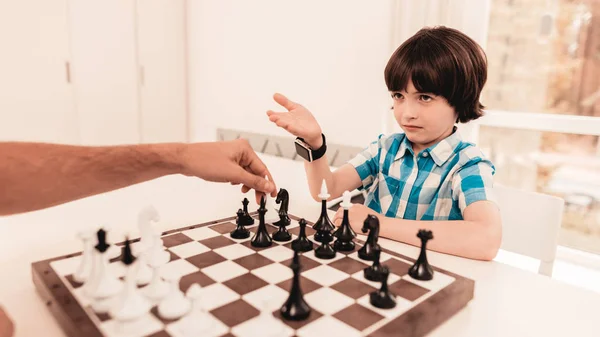 Bearded Father Son Playing Chess Table Happy Family Concept Board — Stock Photo, Image