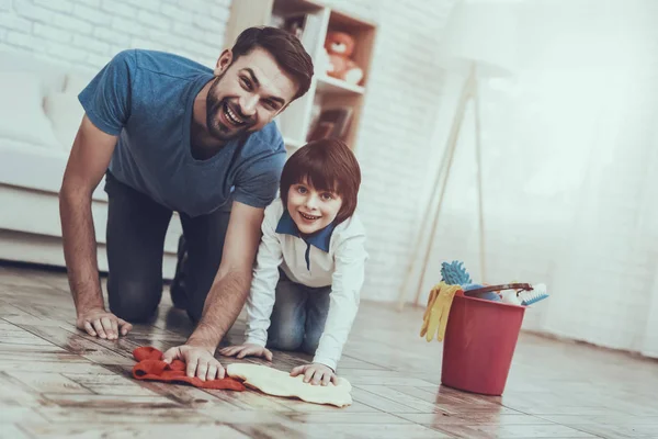 Hombre Pasa Tiempo Con Hijo Padre Está Involucrado Crianza Del — Foto de Stock