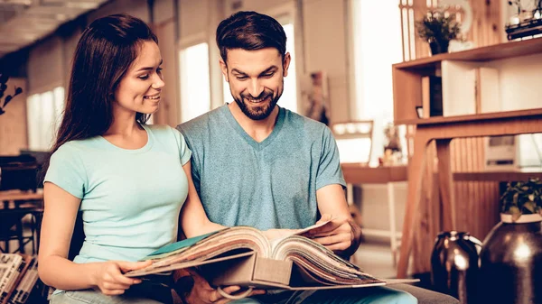 Young Couple Choosing Upholstery Store Bright Office Sunny Day Room — Stock Photo, Image