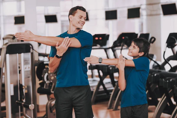 Padre Hijo Jóvenes Preparándose Para Entrenamiento Gimnasio Concepto Estilo Vida — Foto de Stock