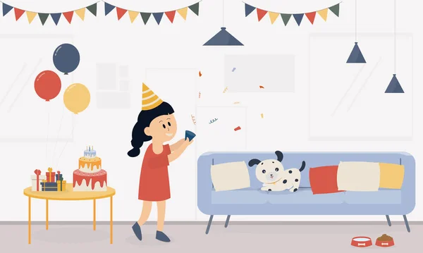 Oturma odası partisini bir köpekle kutlayan bir kız konsepti, kanepede oturan bir köpek. Hediye kutusuyla pastalar masaya konur balonlarla süslenir, tatilde küçük bir parti verilir..