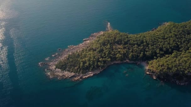 Phaselis Paradise Bay. Vista superior del dron aéreo. 4K Faselis paraíso bahía drone vista — Vídeo de stock