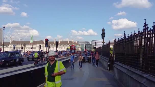 Slow Motion London Westminster Bridge London 20160720 Tarafından Geçen Kalabalık — Stok video