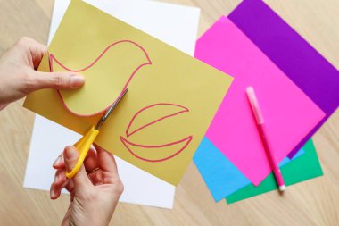 Step-by-step instructions for mother's day crafts. Necessary materials. clipart