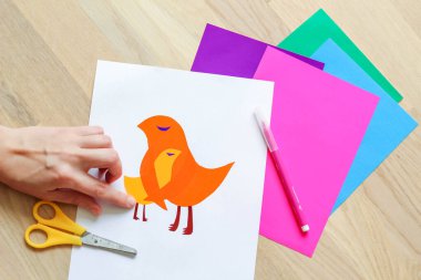 Anneler Günü el sanatları için adım adım talimatlar. Gerekli malzemeler.