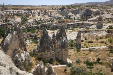 Meşhur Cappadocia kayalarının üst görüntüsü