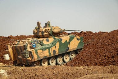 Askeri görüşme, Suriye silahlı muhaliflerinden Türk askerlerle savaşçılar arasında bir görüşme. Halep, Suriye 15 Eylül 2017