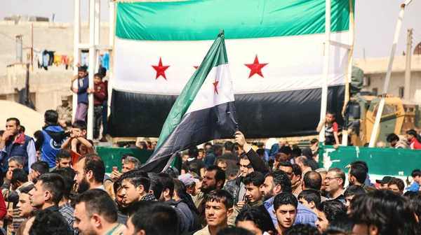Aleppo Syrië Oktober 2018Een Demonstratie Onder Vlag Van Syrische Revolutie Stockfoto