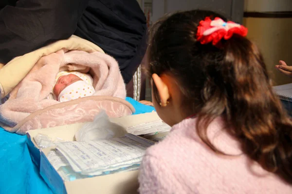 Jonge Kinderen Worden Het Ziekenhuis Behandeld Aleppo Syrië September 2019 — Stockfoto