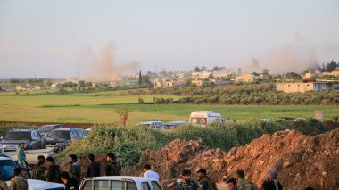 Halep, Suriye, 26 Mart 2017: Türk ordusu askerleri Suriye muhalefet savaşçılarının yanında