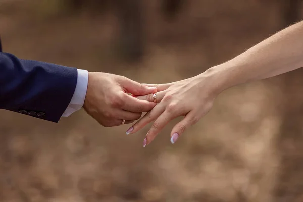 Groom Man Puts Ring Left Hand Finger Bride Girl Wedding — Stock Photo, Image