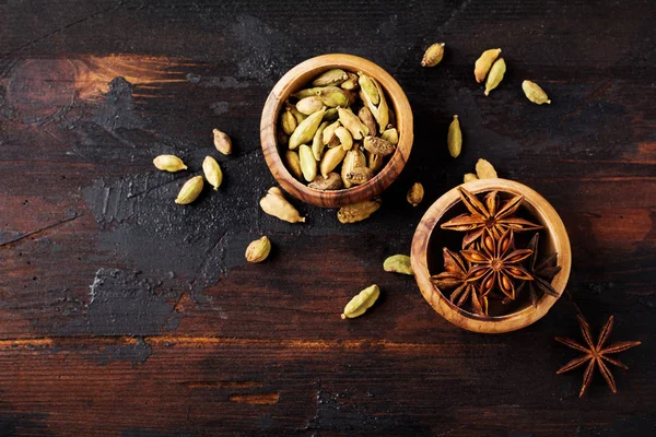 Set Spices Star Anise Cardamom Cinnamon Brown Sugar Old Wooden — Stock Photo, Image